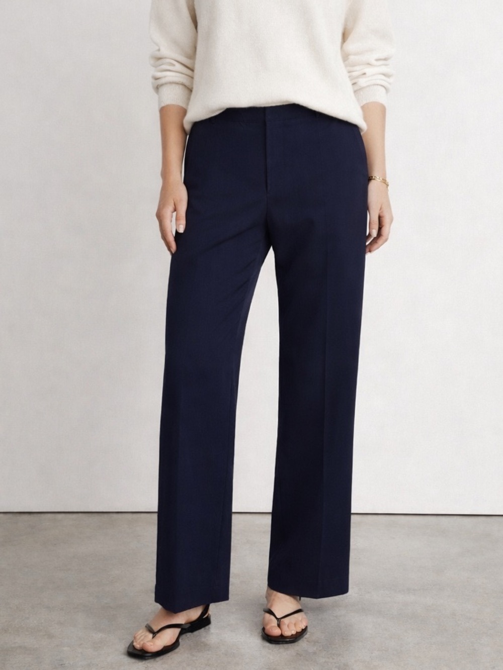 Weekend MaxMara Navy Wide Leg Pants 32” Inseam Size 6 Tailored
